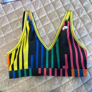 Nike dri fit sports bra size M medium